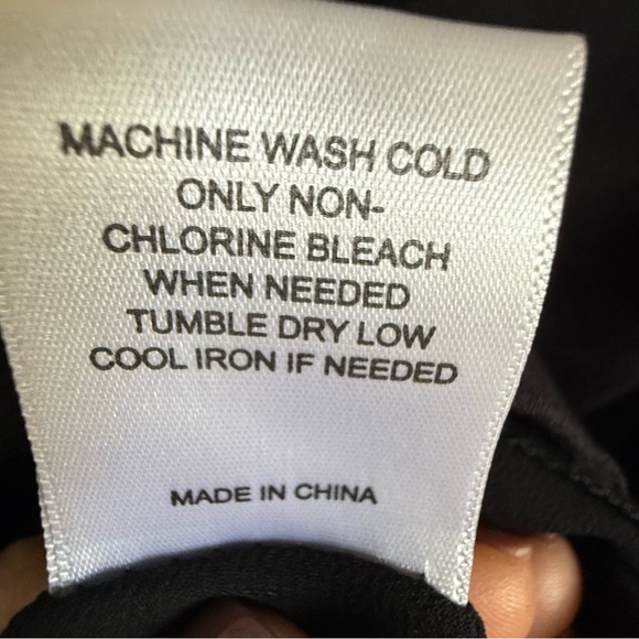 Gibson Latimer | Black Midi Tier Balloon Sleeve Dress | NWT | Sz M - Picture 7 of 9